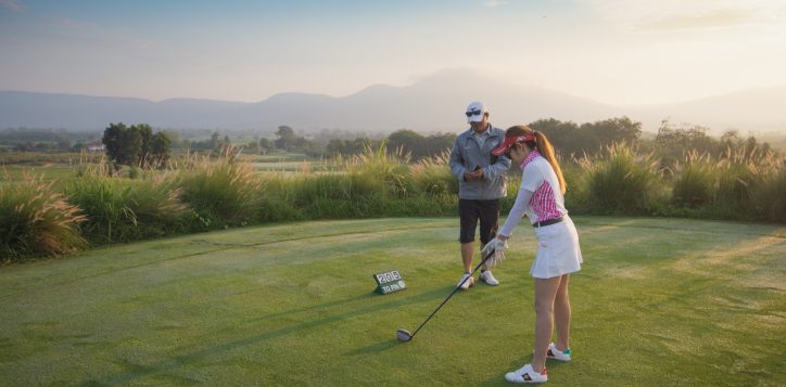 movenpick-khao-yai-lifestyle-golf-play