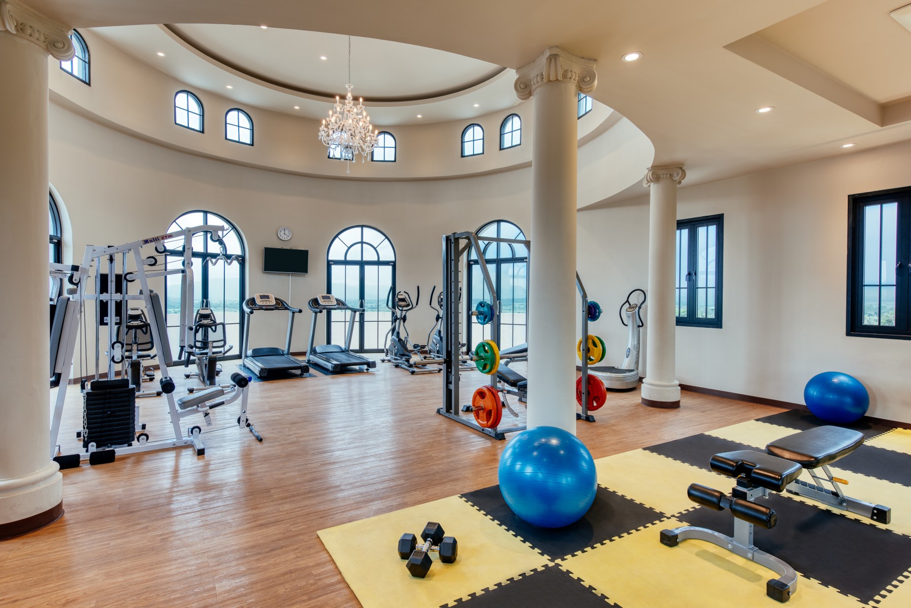 Fitness center for personal trainer sessions at Mövenpick Resort Khao Yai