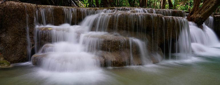 kong-kaew-waterfall-the-easy-falls-beside-the-visitor-centre