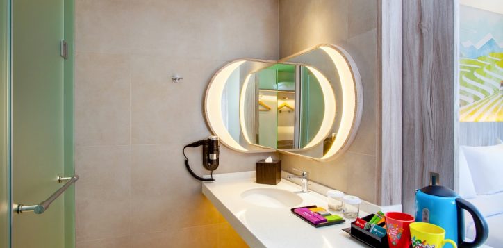 ibis-style-bandung-bathroom