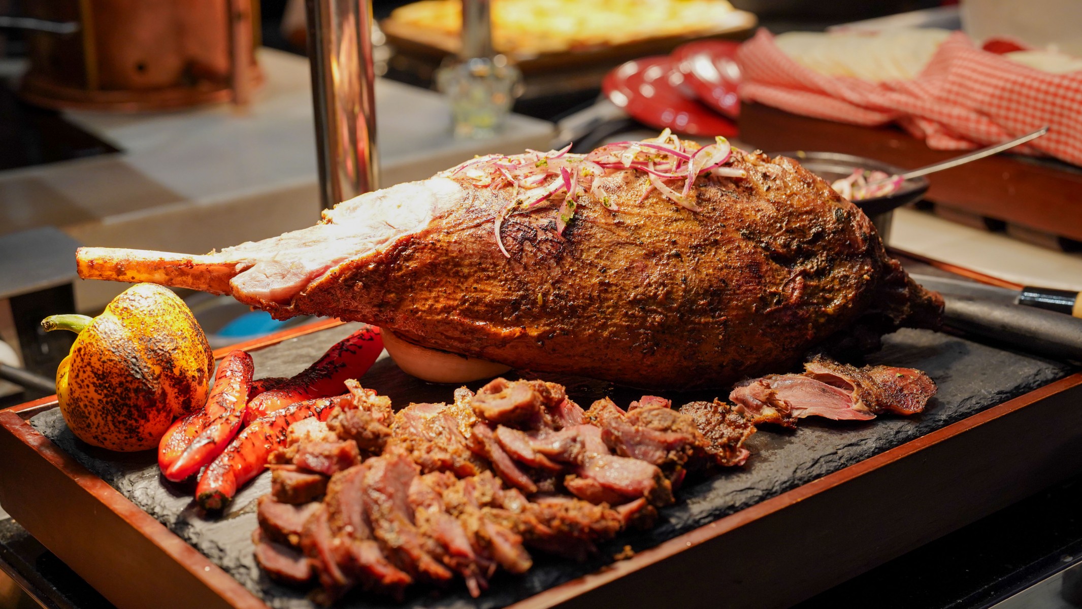 MADDIE’S FESTIVE OFFERS AT MAD COW WINE & GRILL AND AKASA ROOFTOP BAR