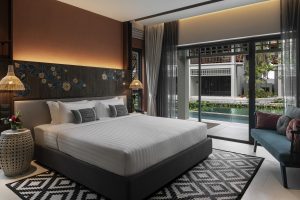 Deluxe Pool Access Room