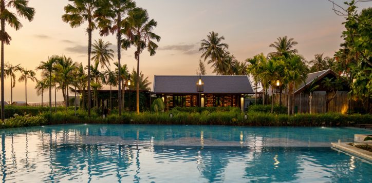 green-mango-restaurant-khao-lak-beachfront-restaurant-thai-cuisine