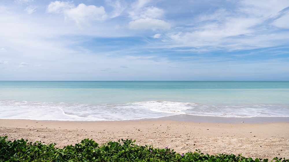 bang-sak-beach