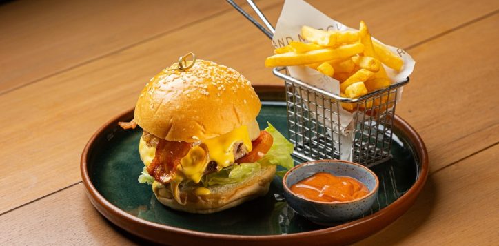 grand-mercure-khao-lak-bang-sak4