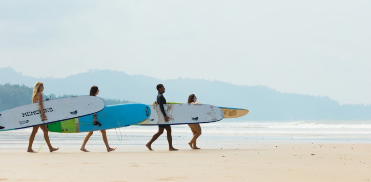 grand-mercure-khaolak-surfing-in-khao-lak