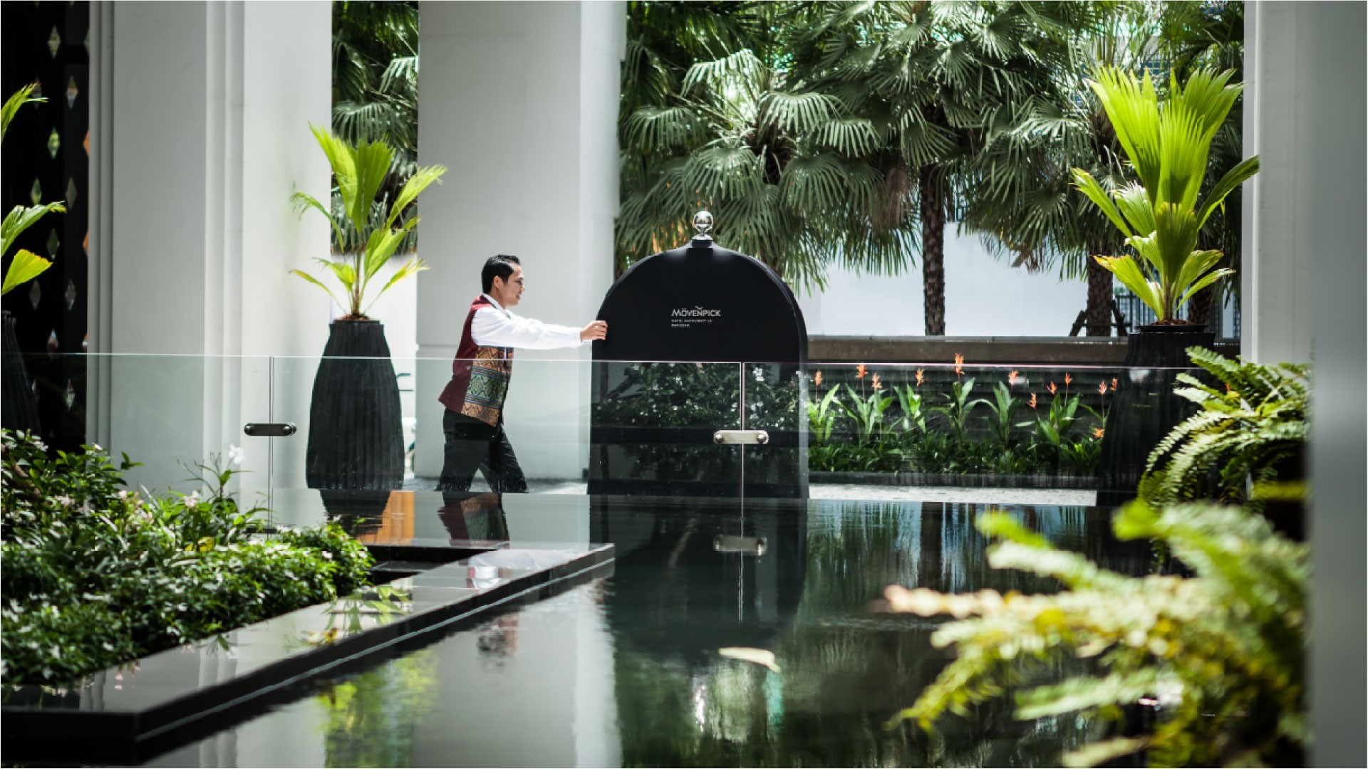 고급스럽고 편안한 방콕 도심 속 오아시스, Mövenpick 호텔 수쿰빗 15에 오신걸 환영합니다.
