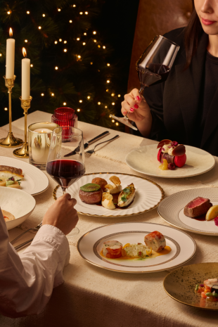 %ed%8e%98%eb%a9%94%ec%a2%85-%ed%8e%98%ec%8a%a4%ed%8b%b0%eb%b8%8c-%eb%94%94%eb%84%88-%ec%bd%94%ec%8a%a4