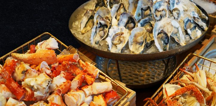 oyster-_-crab