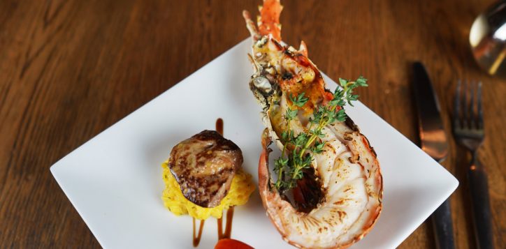 surf-_-turf_table-check