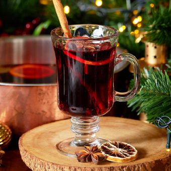 warm-up-your-holidays-with-vin-chaud