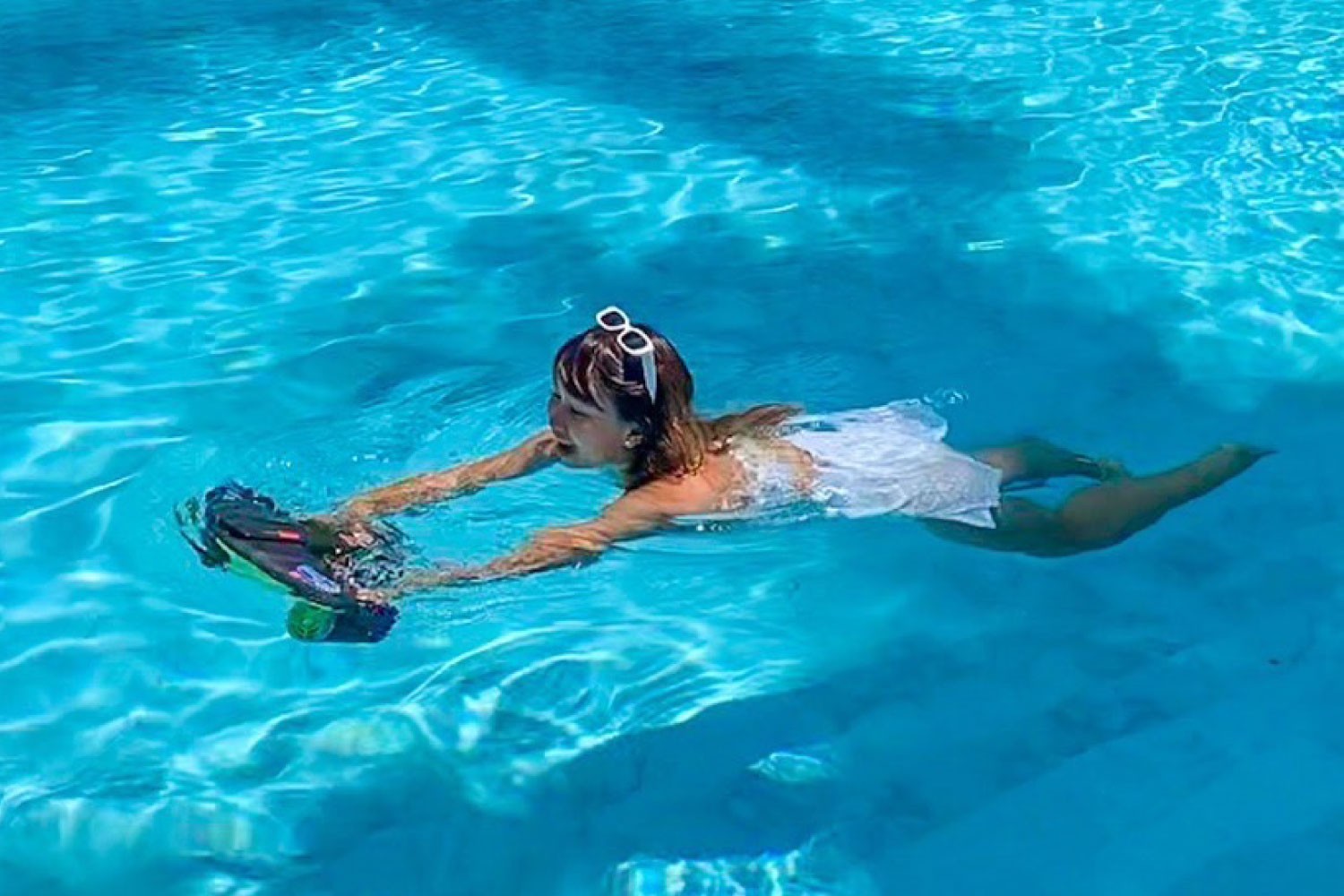 underwater-scooters-kids-activities