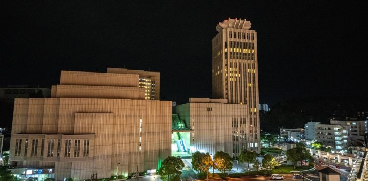 mercure_yokosuka-by-robertmichaelpoole-165-2