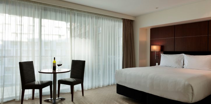 lwo-res-studio-apartment-ca2p