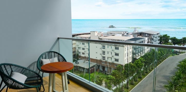 executive-room-ocean-view-with-balcony-14