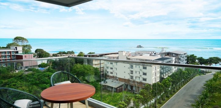 junior-suite-with-ocean-view-with-balcony-5