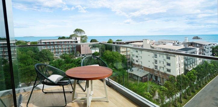 junior-suite-with-ocean-view-with-balcony-6