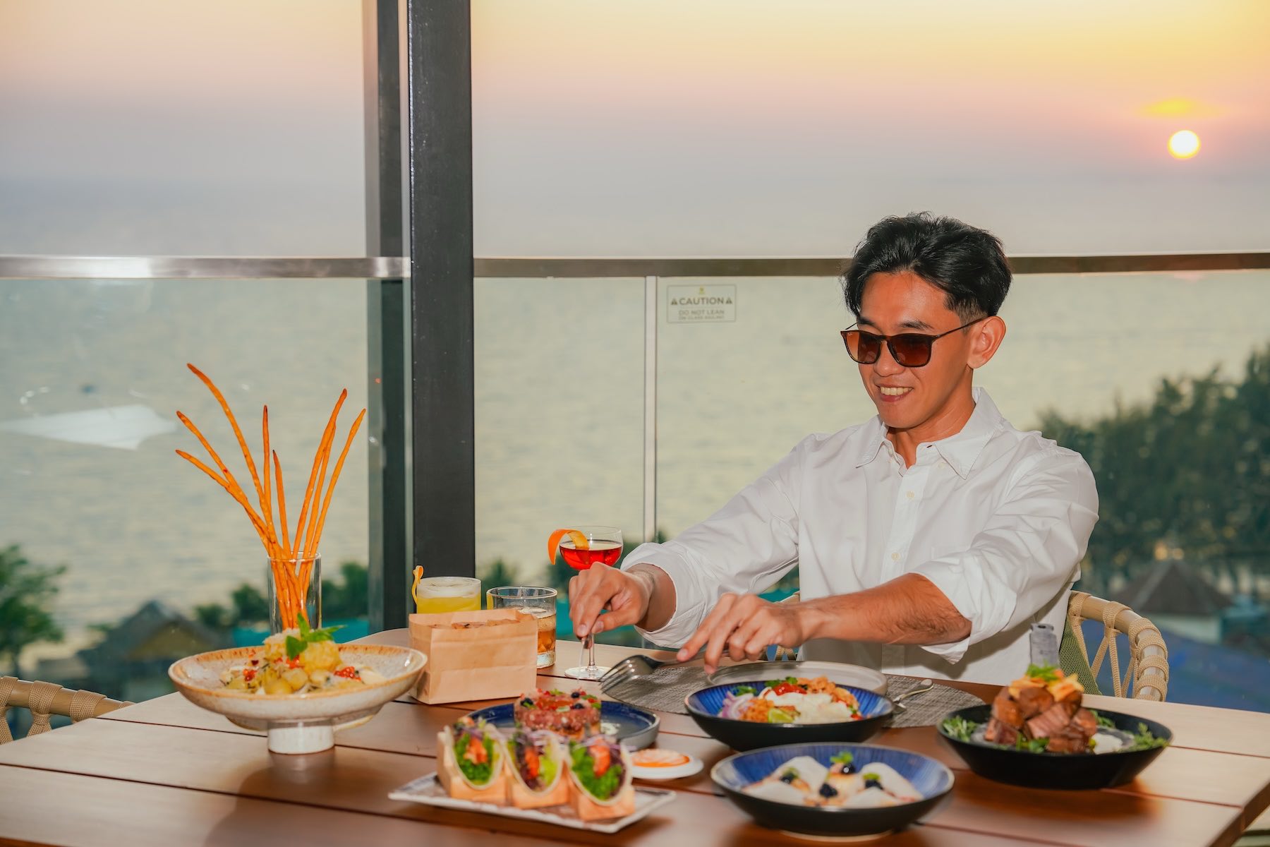 รูฟท็อปบาร์ ระยอง