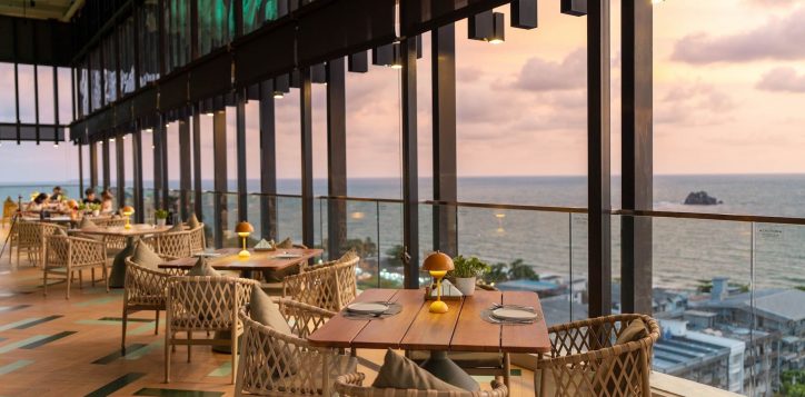 rayong-rooftop-bar