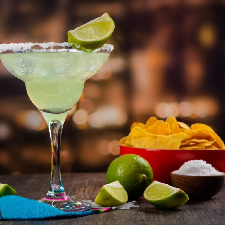 its-time-for-happy-hour-fiesta-the-mexican-way