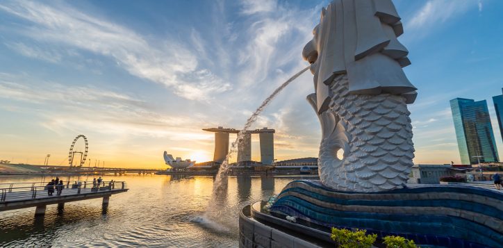 02-explore-iconic-landmarks-with-your-family_