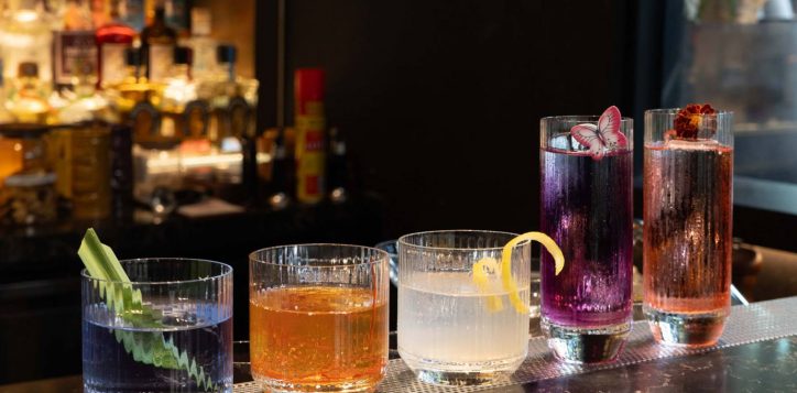 unwind-with-signature-cocktails-at-atelier-lounge-and-bar-_