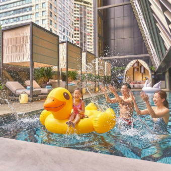 the-pullman-playcation