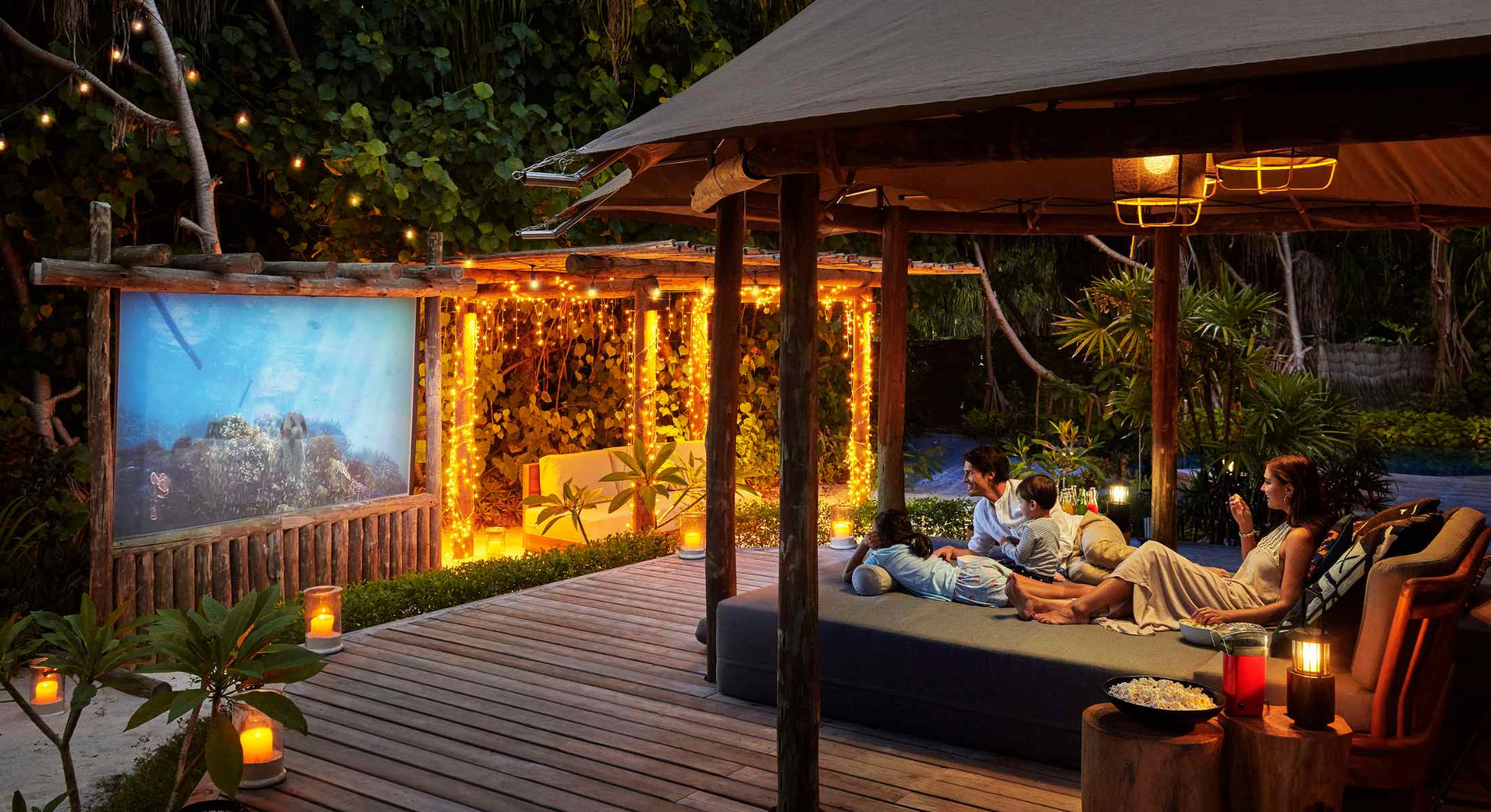 Movie Under the Stars Fairmont Maldives, Sirru Fen Fushi