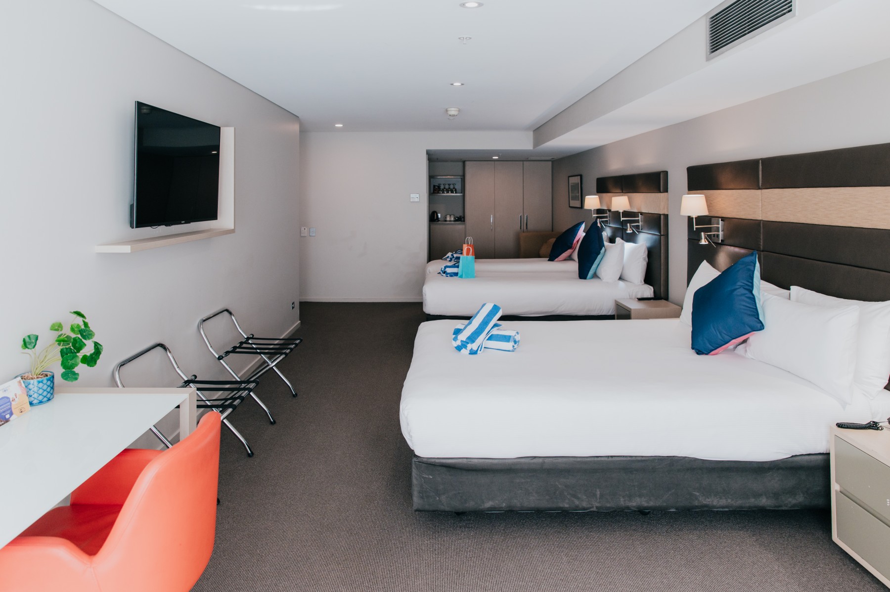 Novotel Newcastle Beach - Superior Family Room