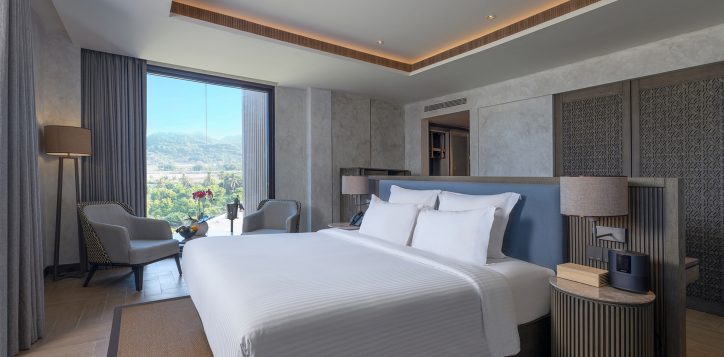 executive-room