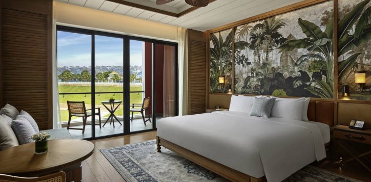 Classis King Room