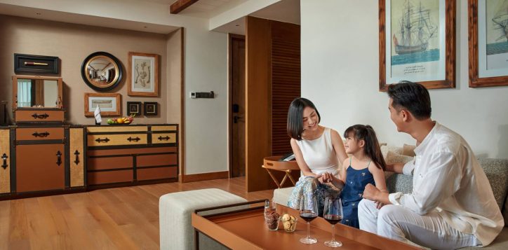 executive-room-with-model-10793