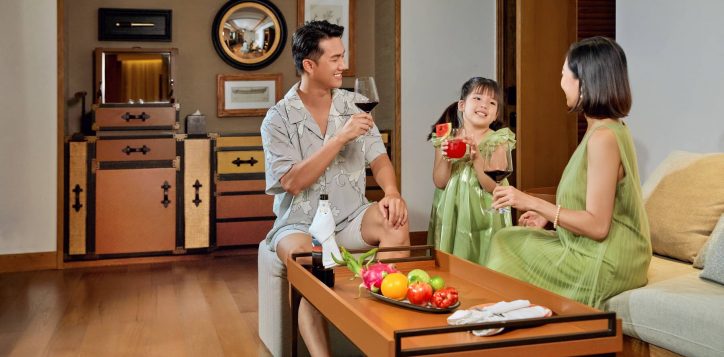 executive-room-with-model10795-2