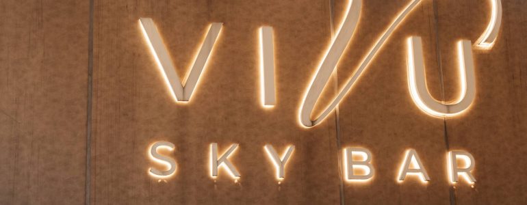 vivu-sky-bar-quan-bar-tot-nhat-khu-vuc-mien-bac-nam-2025