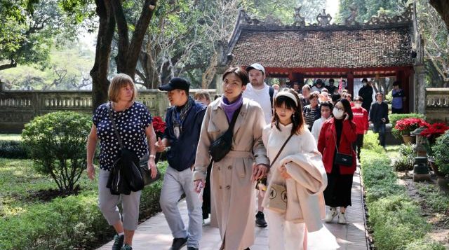 du-khach-den-thu-do-trong-thang-2-dat-gan-22-trieu-luot-2