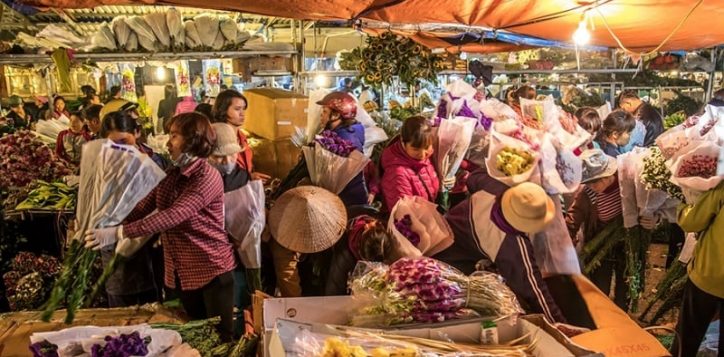 quang_ba_flower_market