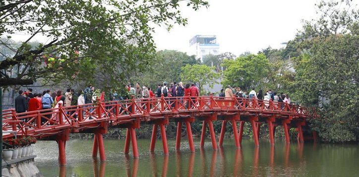 red-lacquered-bridge