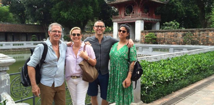 foreign-tourists-in-temple