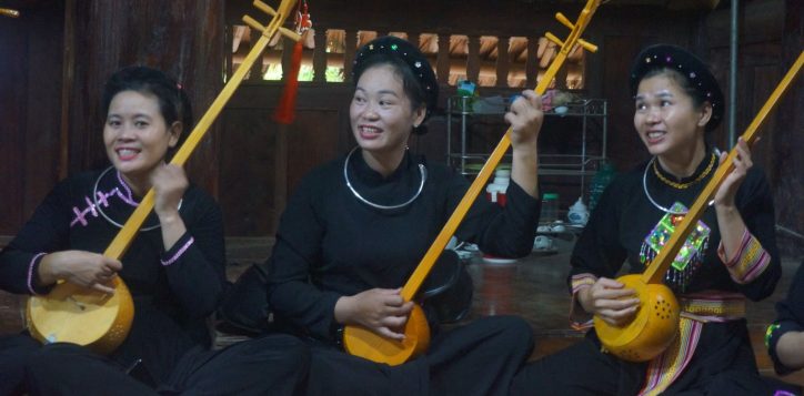 hat-then-vietnamese-band