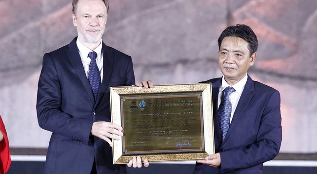 hat-then-unesco-awarded