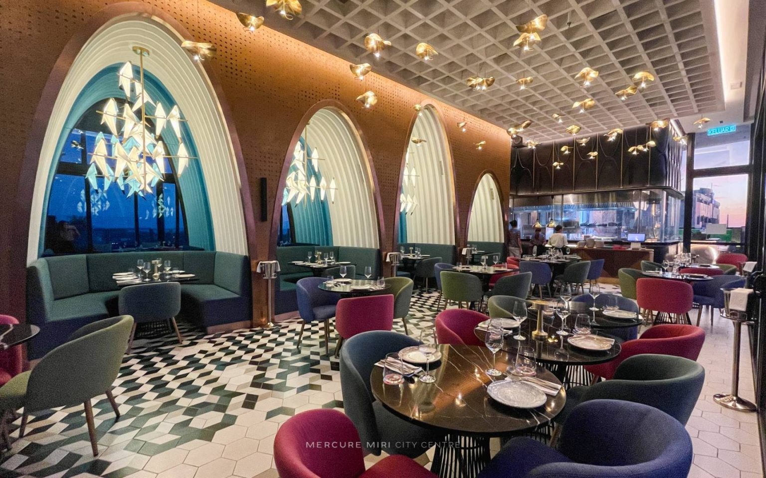 Restaurants & Bars in Miri Mercure Miri City Centre