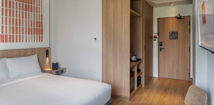 standard-double-room