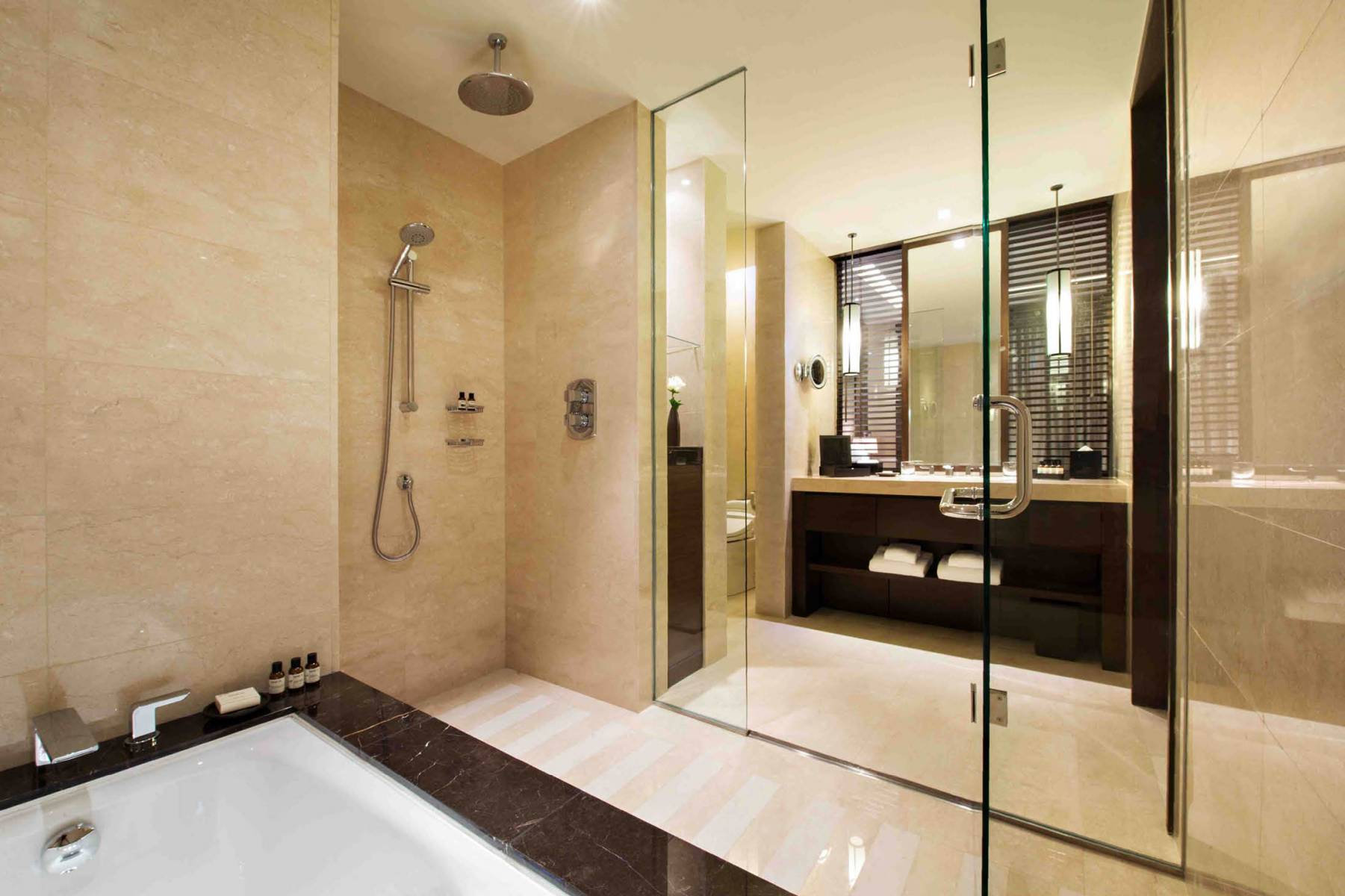 fairmont jakarta bathroom