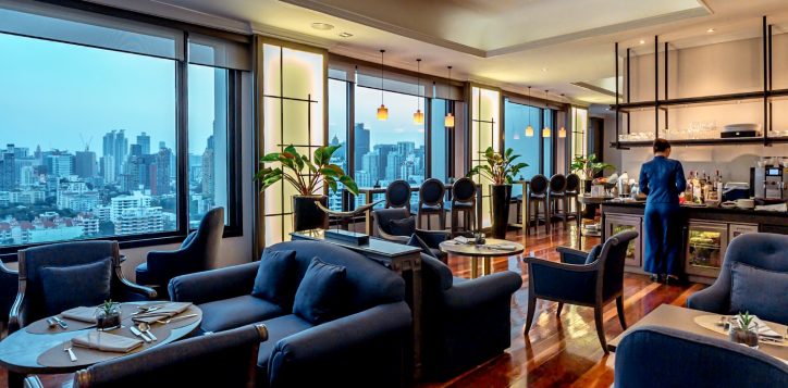 new-executive-lounge-at-grand-mercure-bangkok-atrium