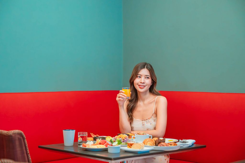 Grand Mercure Bangkok Atrium - HALF BOARD Package