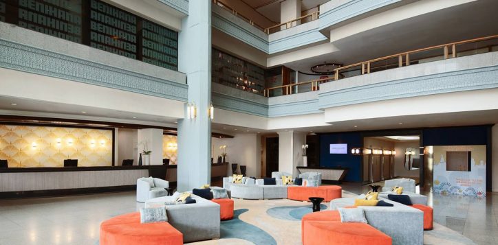 03-top-attractions-around-hotel-near-asoke