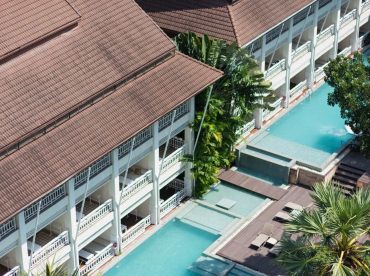 pool-view-room