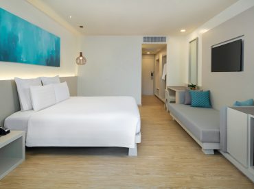 pool-view-room