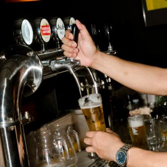 tavern-happy-hour