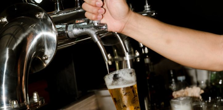 tavern-happy-hour